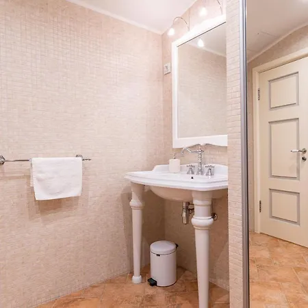 Old Town - Demini Daire *