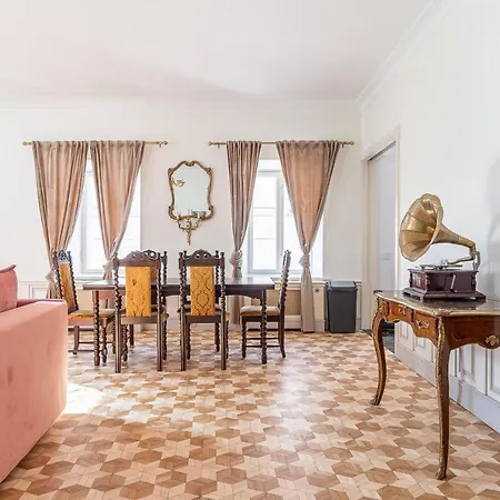 Appartement Old Town - Demini *